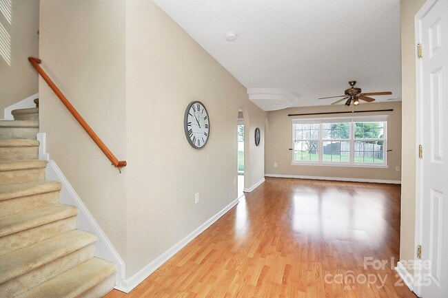 Building Photo - 7115 Simbrah Way