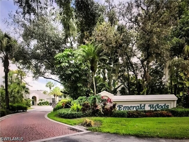 Building Photo - 79 Emerald Woods Dr