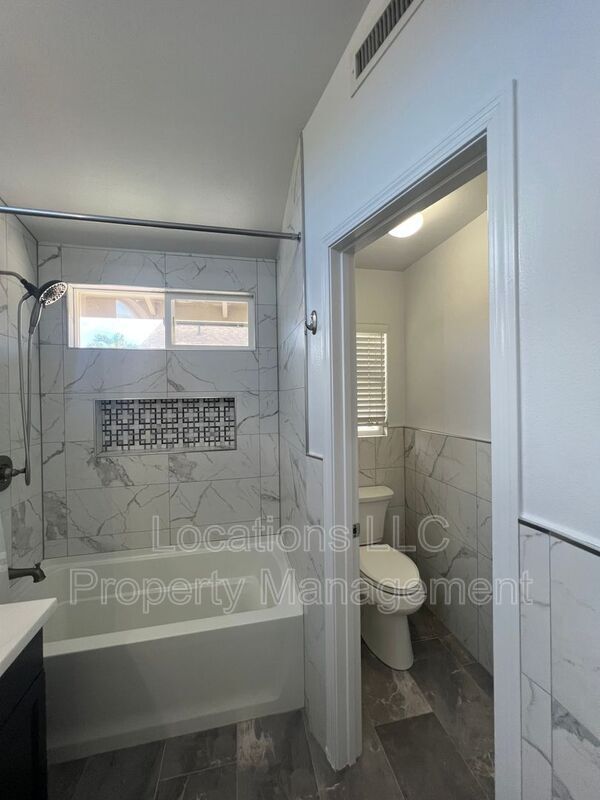 Building Photo - 91-1122-1122 Kaiopua St