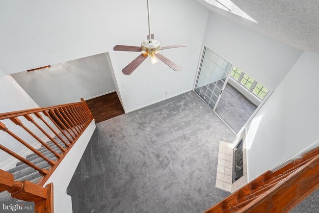 Building Photo - 12108 Green Leaf Ct