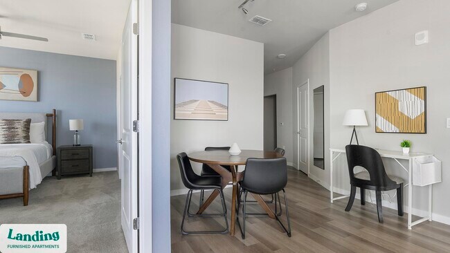 Building Photo - 6850 Foxtail Palm Wy