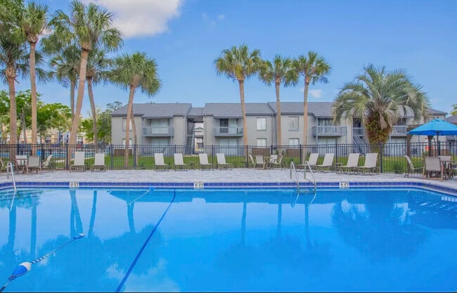 Building Photo - Verona Palms