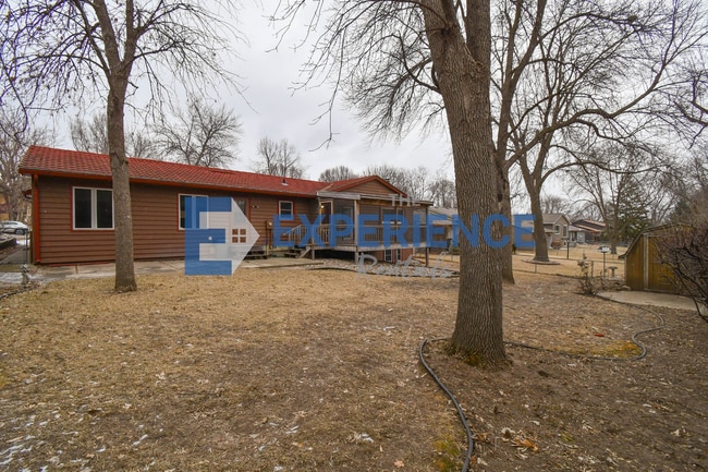 Building Photo - 3305 E 33rd St