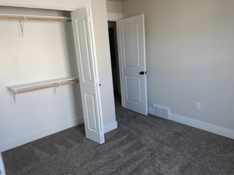 Building Photo - 6103 Farmstead Ave