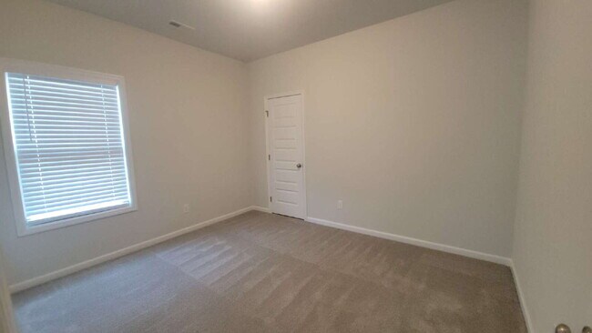 Building Photo - Huntsville Haven with Granite Elegance!" D...