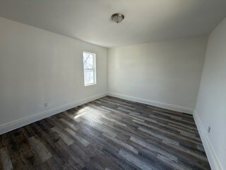 Building Photo - 511 E Illinois Ave