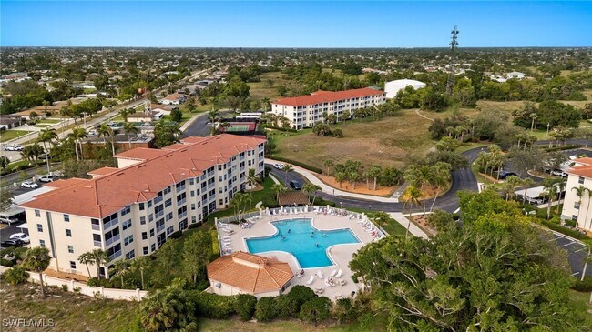 Primary Photo - 4015 Palm Tree Blvd