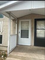 Building Photo - 2157 Preuss Rd