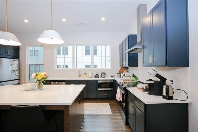 Building Photo - 1305 Breezy St SE