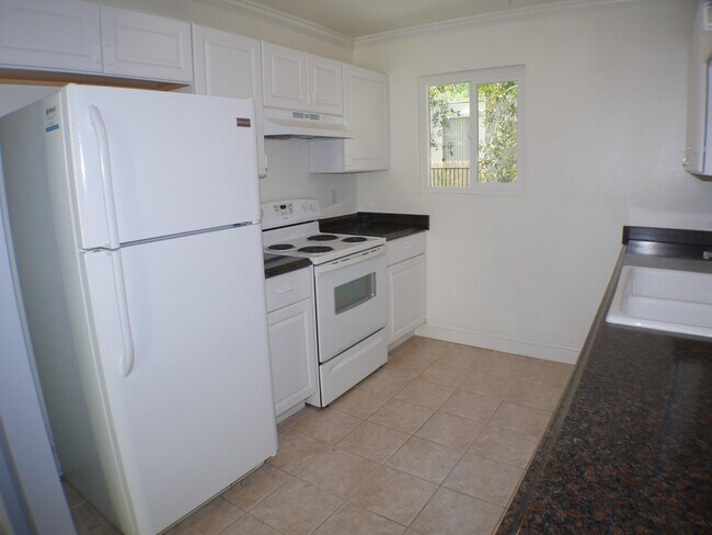 Building Photo - 2850 Reynard Way