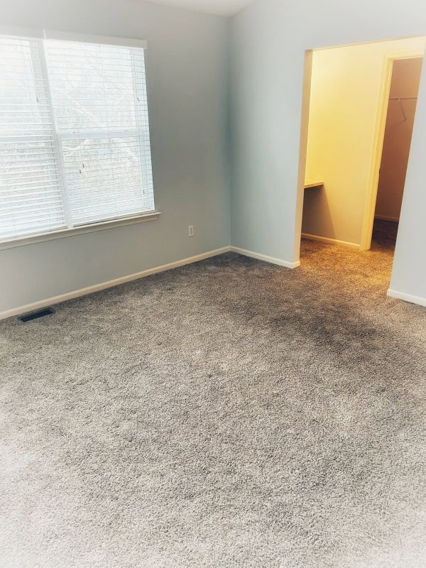 Building Photo - 22674 Woodcreek Dr