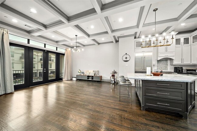 Building Photo - 2905 Bering Dr