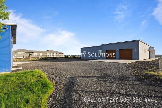 Building Photo - 7458 Bouldercrest Rd NE