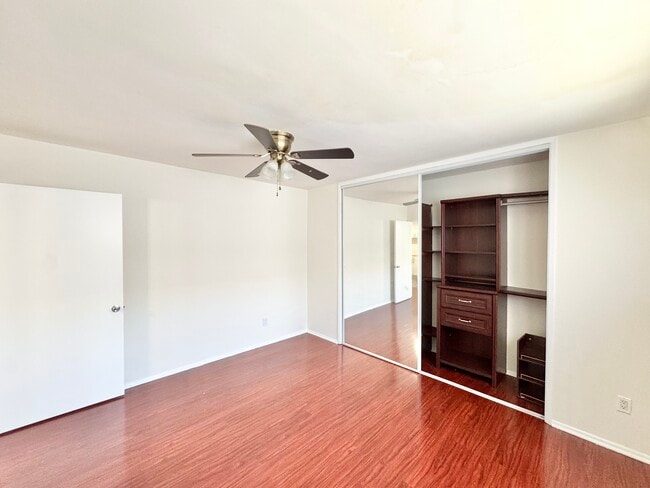 Building Photo - 3663 Vinton Ave