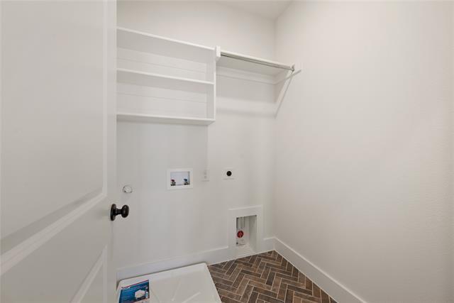 Building Photo - 9601 Dahlia Blvd