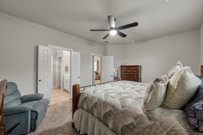 Building Photo - 372 Sunrise Ranch Dr