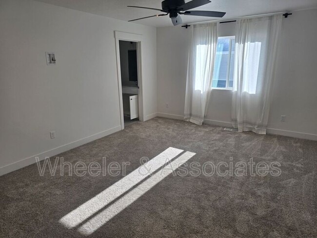 Building Photo - 2085 W 1715 S