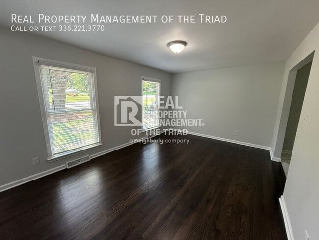 Building Photo - 2206 Dulaire Rd