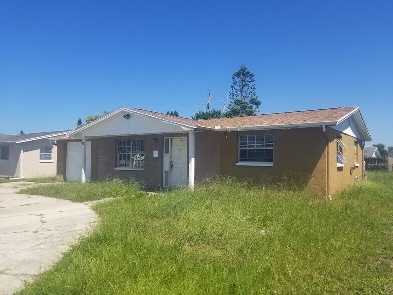 Primary Photo - 3215 Bright Dr