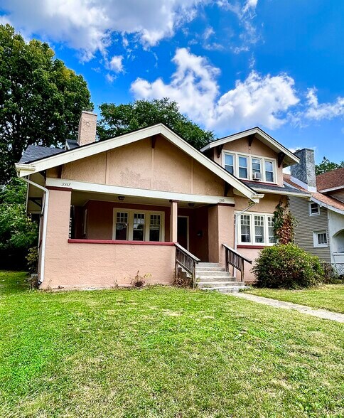 Building Photo - 3557 Evergreen Ave