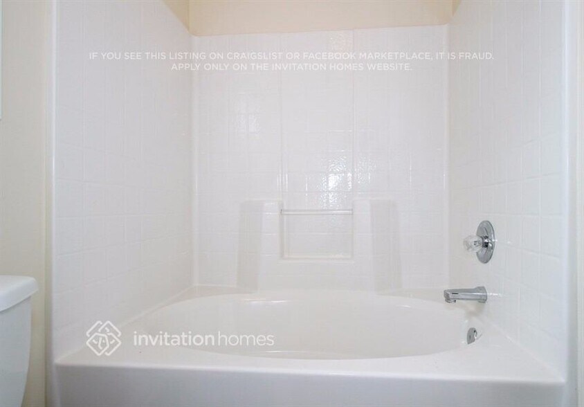 Building Photo - 1204 Moore's Creek Dr