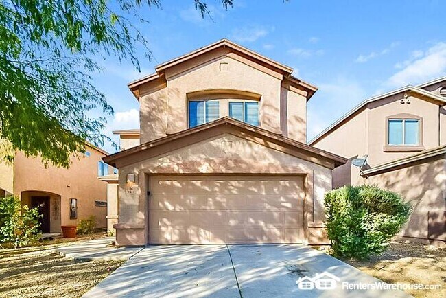 Building Photo - Spacious updated 4 Bed, 3 Bath home in Tuc...