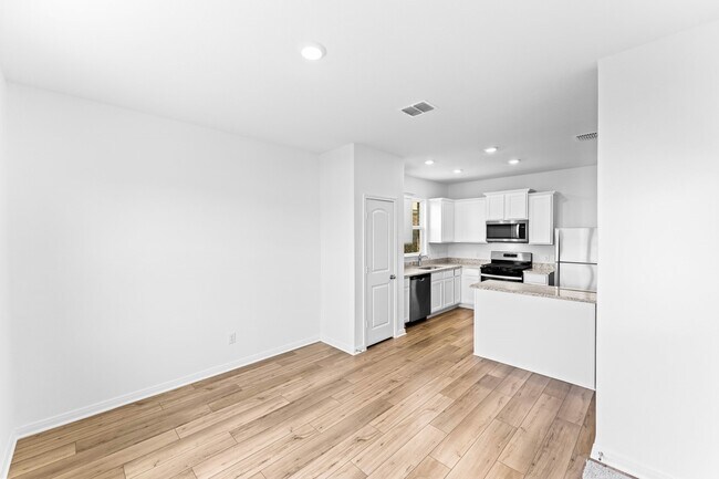 Building Photo - 1139 Amy Dr