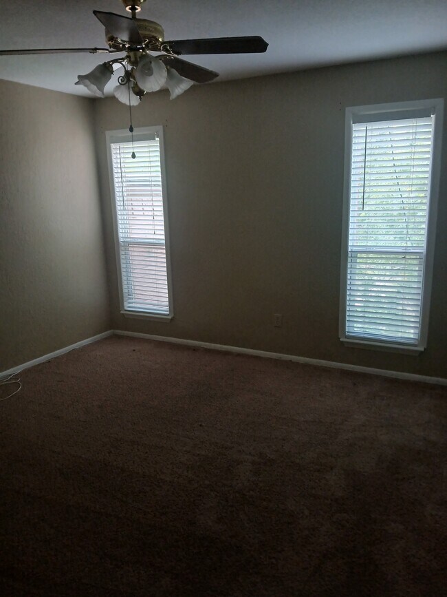 Building Photo - 5101 Middlecoff Cir