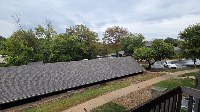 Building Photo - 2-Bed, 2-Bath Rental with Spacious Living ...