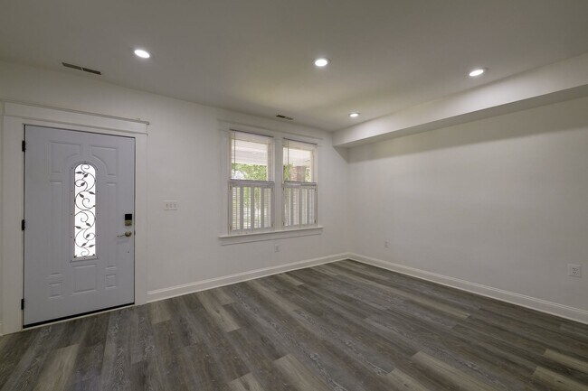 Building Photo - Charming & Renovated Petworth Rowhouse with Parking -  Available Now!