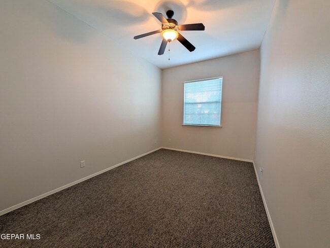 Building Photo - 6140 Sara Suzann Ln