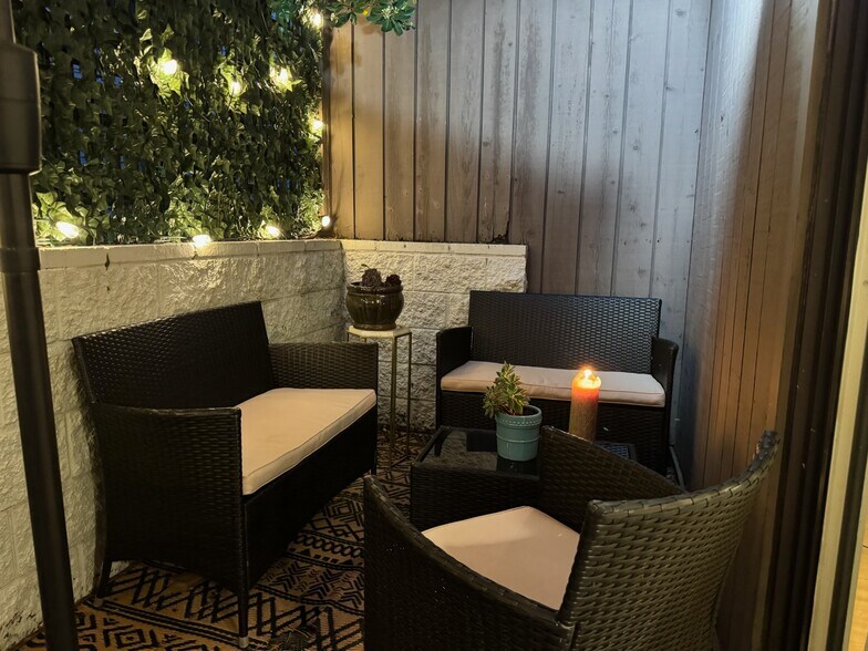 Building Photo - 848 Lincoln Blvd