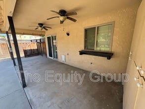 Building Photo - 3009 E Grove Ave