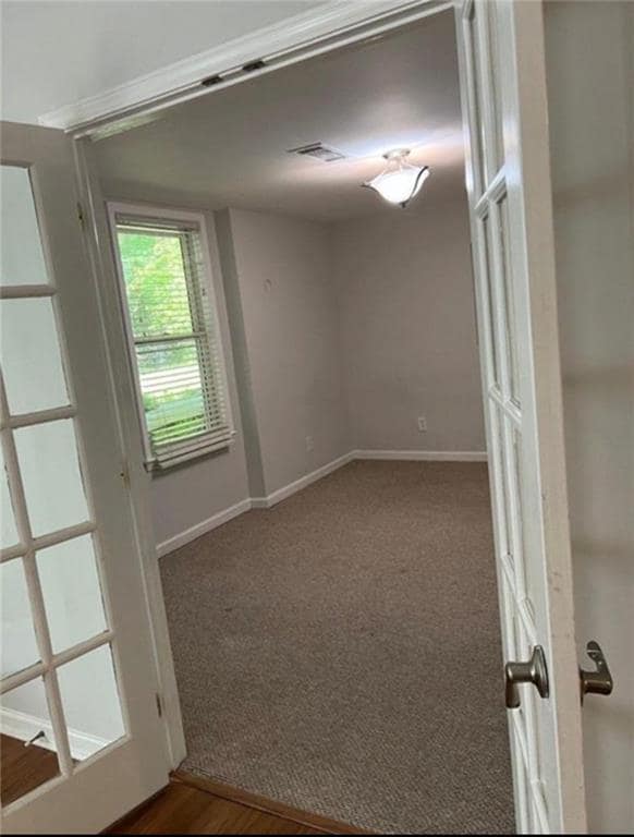 Building Photo - 5495 Royce Dr