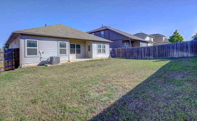 Building Photo - 6705 Loretta White Ln