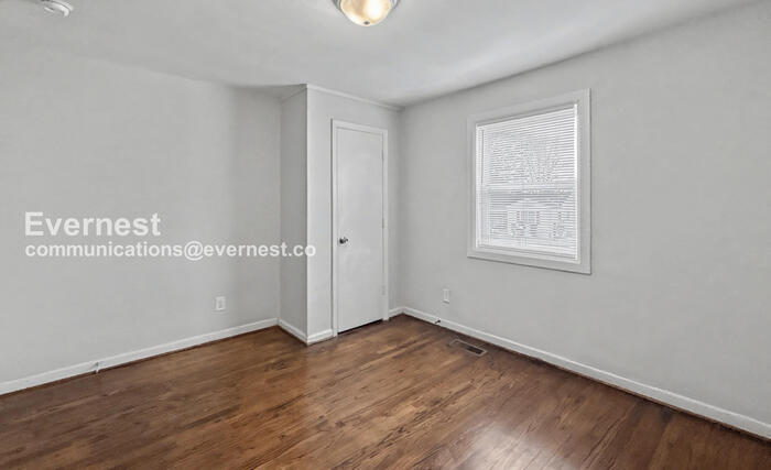 Building Photo - 1528 34th St Ensley