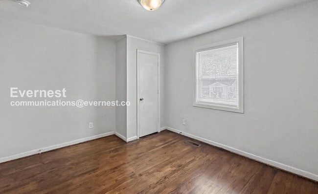 Building Photo - 1528 34th St Ensley