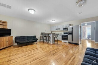 Building Photo - 4413 Park Ave