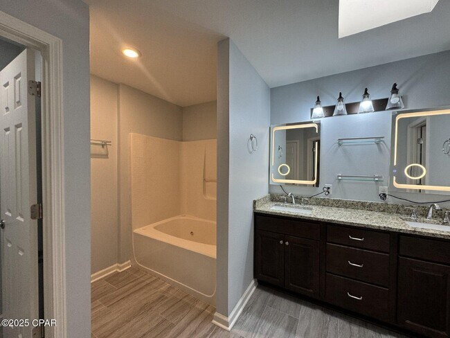 Building Photo - 3549 Azalea Way