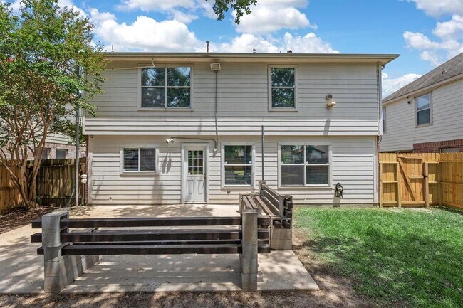 Building Photo - 7322 Foxbrook Dr