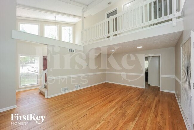 Building Photo - 815 San Remo Ct