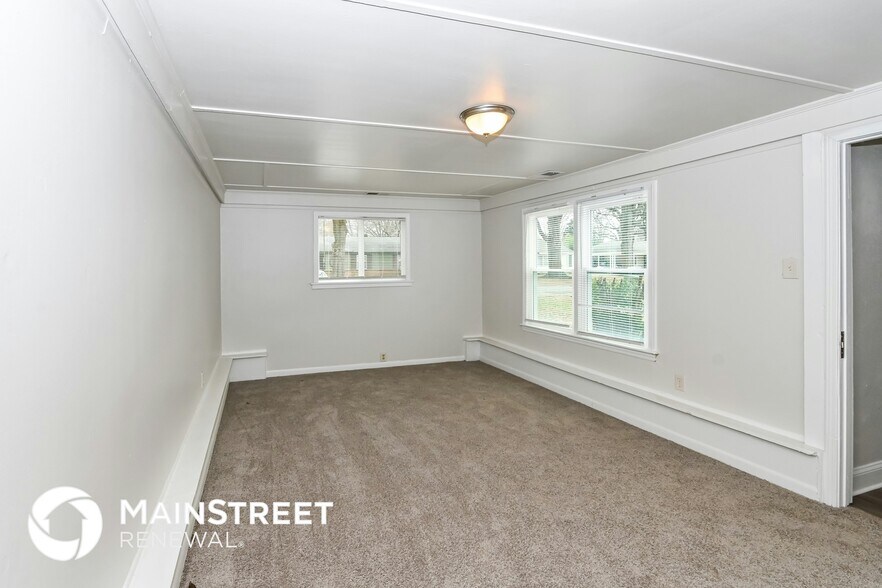 Building Photo - 1249 Dearing Rd