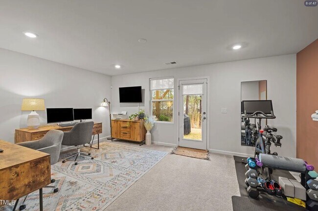 Building Photo - 1052 Shoreside Dr