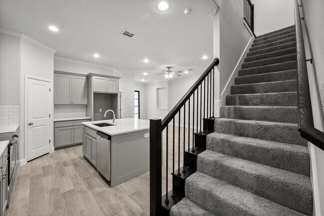Building Photo - Brand New Arlington Townhome