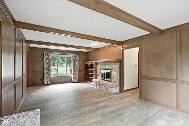 Building Photo - 781 Dayton Dr