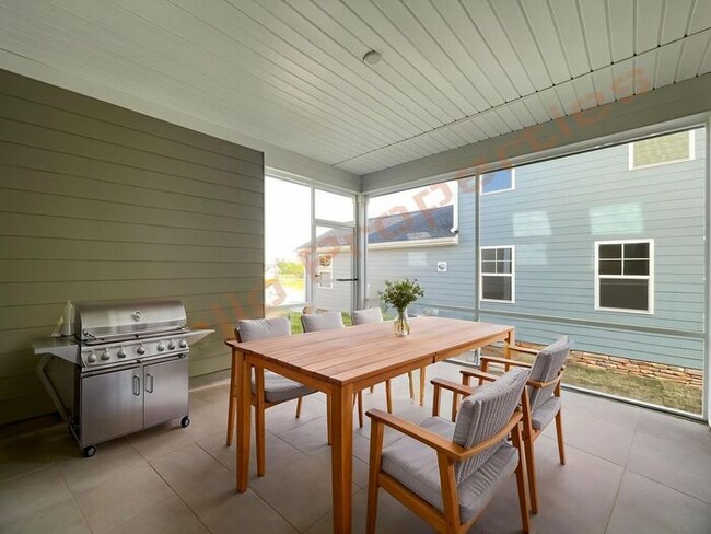 Building Photo - Beautiful Brand New 4 Bedroom, 3 Bathroom ...