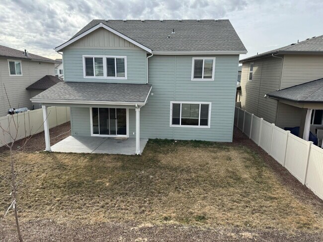 Building Photo - "Spacious 4-Bedroom Home on East Caldera Street with 2.5 Baths and 2,498 Sq Ft of Comfort in Meri...