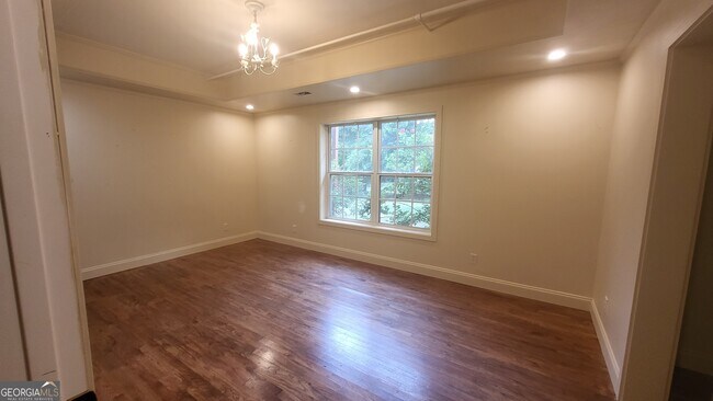 Building Photo - 4810 Edinburgh Dr