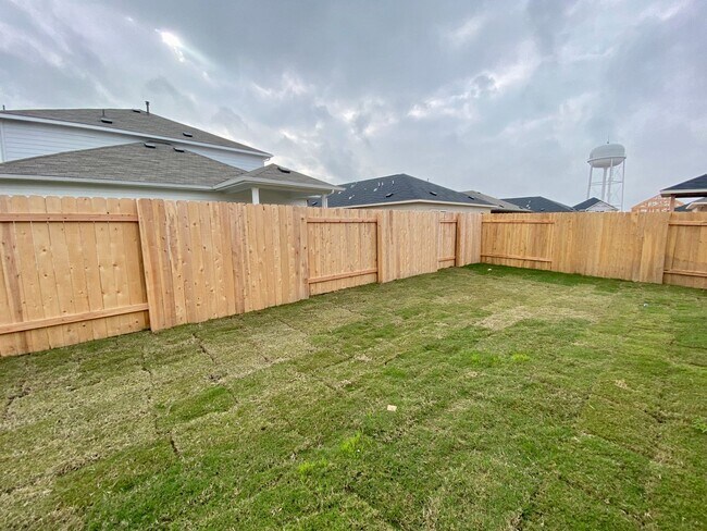 Building Photo - Stunning 4/2 Brand New Home in Kyle!