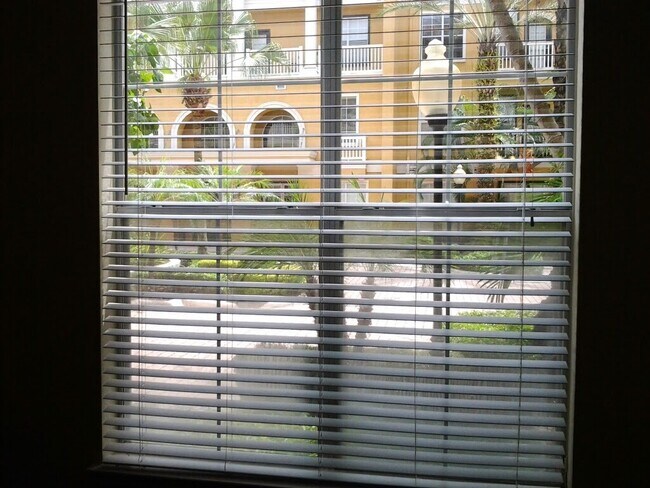 Building Photo - Amazing 1/1 Courtyard View Condo for Rent at Park North Downtown Orlando.